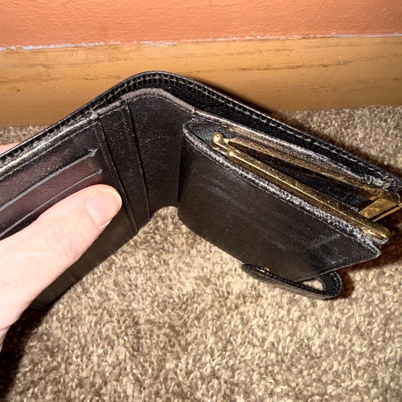 Louis Vuitton Black Textured Wallet - Picture 8 of 12